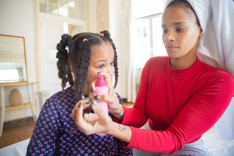 Como usar shampoo a seco: Você sabe o truque que vai revolucionar seu cabelo?